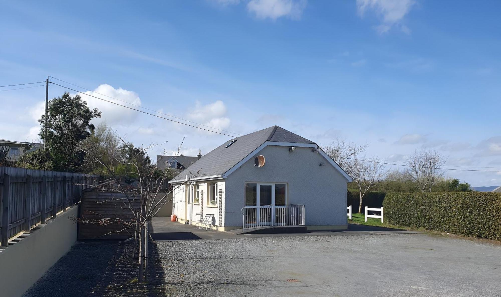 Quiet 2-Bedroom Buncrana Home Экстерьер фото